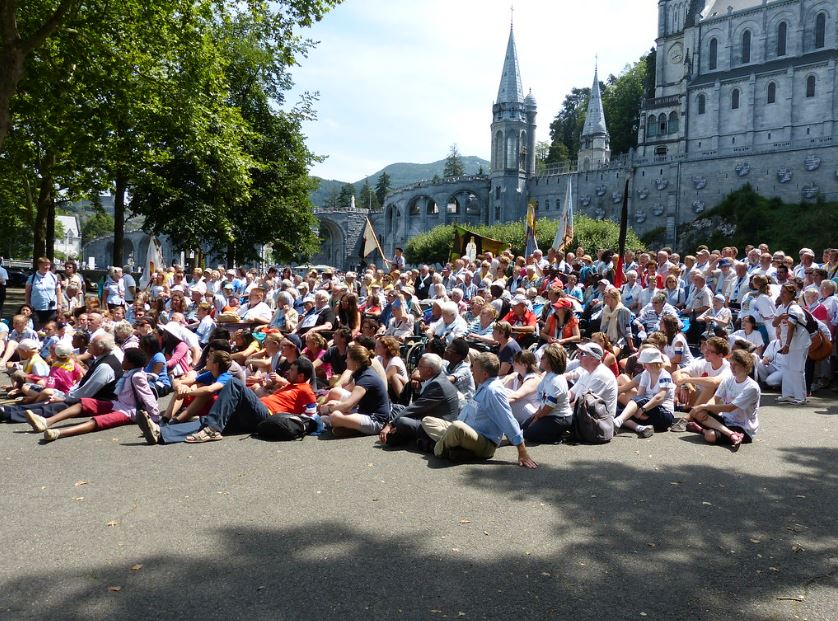 photo d'un groupe à Lourdes en 2012