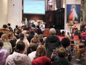 Temps de prière final de la journée des futurs confirmands 2024