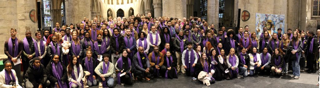 Photo de tous les catéchumènes de l'archidiocèse de Malines-Bruxelles qui recevront le baptême à Pâques 2026.
