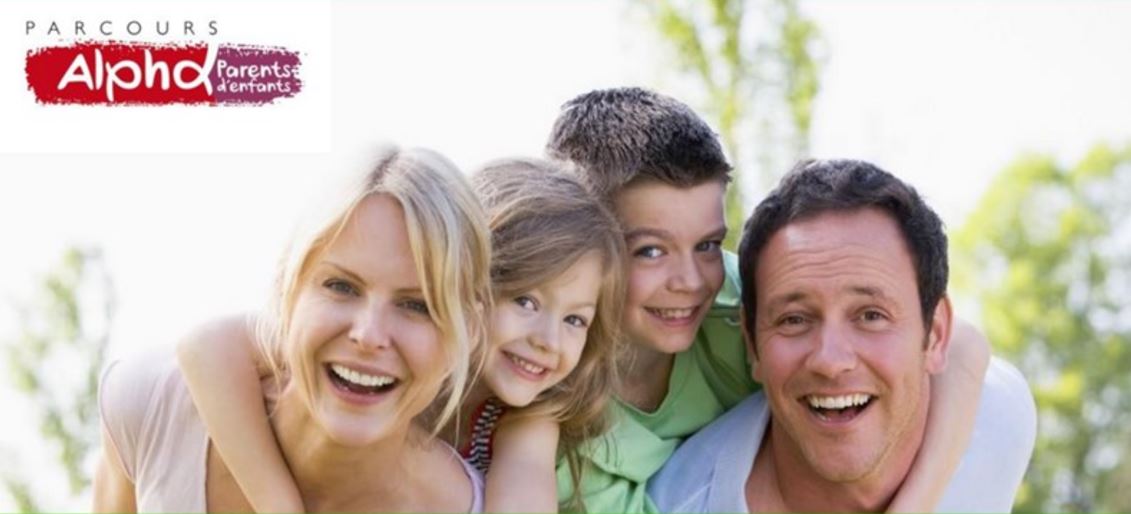 photo d'une famille, illustrant les soirées Alpha Parents à Wavre