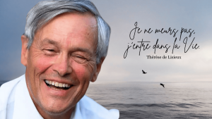 Bannière avec le portrait de Michel Paternostre, diacre permanent, décédé en 2025