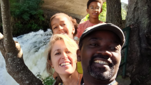 Koffi et Bébédicte de Nivelles ont accepté de devenir parrain et marraine de communauté.