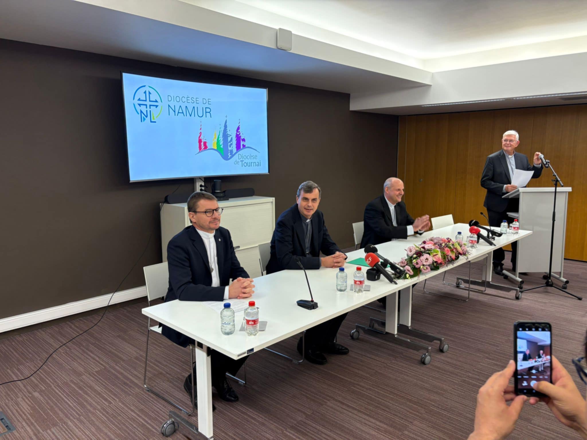 MGR ROSSIGNOL ET LESJEUNE