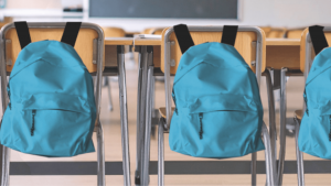 Photo de la campagne d'Action Vivre Ensemble sur la précarité infantile et la vulnérabilité des enfants