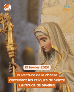 Photo d'une statue de Sainte Gertrude dans la Collégiale de Nivelles.