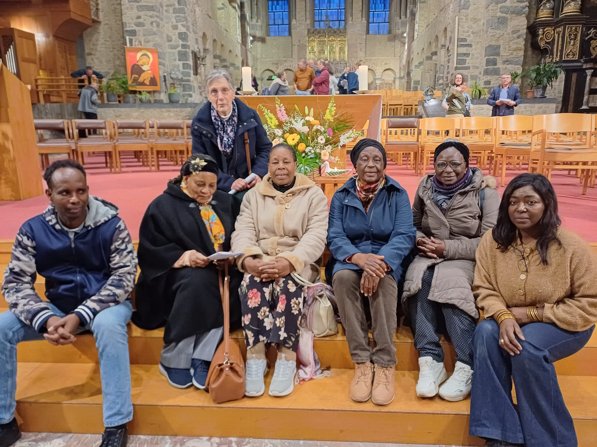 Photo du groupe des amis de banneux à la messe chrismale 2026 à Nivelles