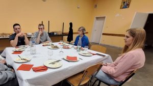 Photo prise lors du repas des néophytes et catéchumènes de Wavre en mai 2026